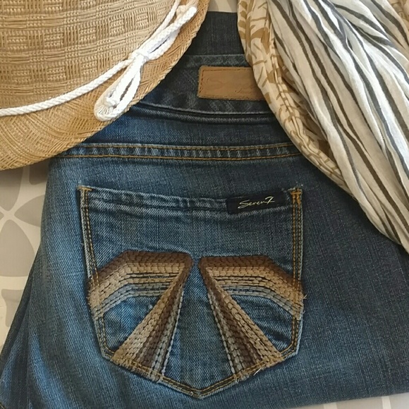 Seven7 Denim - Unique! Seven7 Jeans Boot Cut Stretch Embroiled 31